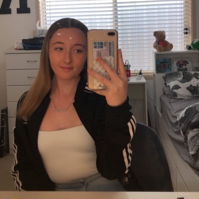 Profile Picture of Katelyn Davies (@katelyn21915475) on Twitter