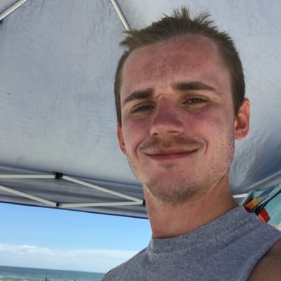 Profile Picture of Dylan Squires (@brownsdyl2004) on Twitter
