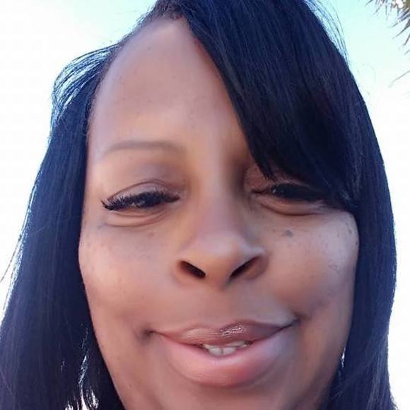 Profile Picture of Tracey Hudson (@hudsontracey) on Poshmark