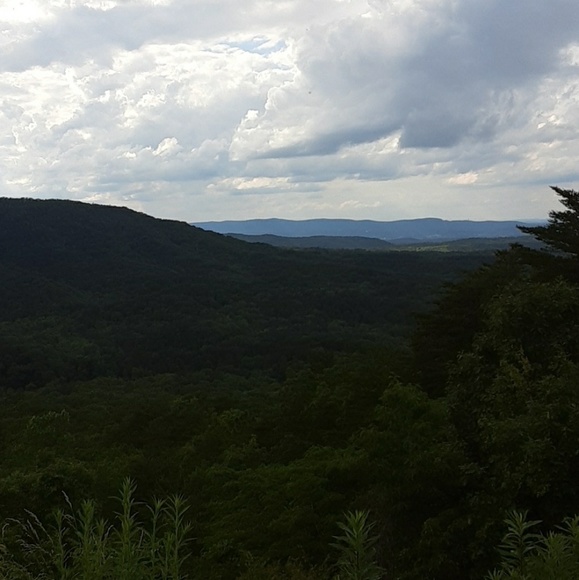 Profile Picture of Waylon Gilmer (@wgilmer) on Poshmark