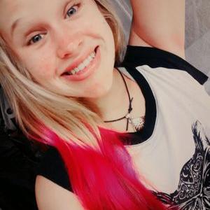 Profile Picture of Fiona Foster ♥ (@b70ea403c465462) on Twitter