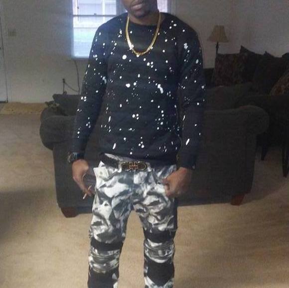 Profile Picture of Carlos Mathis (@moneymann225) on Poshmark