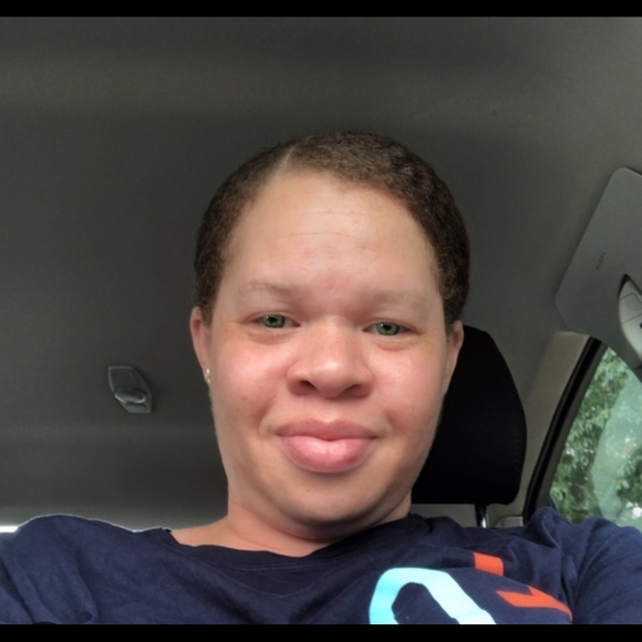 Profile Picture of M Byrd (@melissabyrd982) on Poshmark