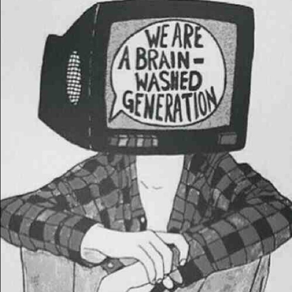 Profile Picture of Jordyn White (@jordyn_18) on Poshmark