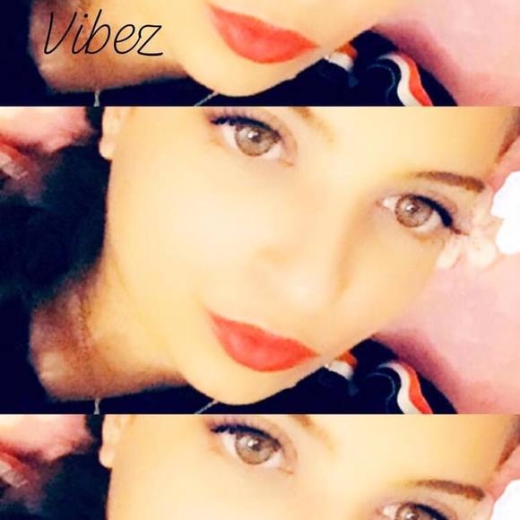 Profile Picture of Evagelia Kalogridis (@evageliak) on Poshmark