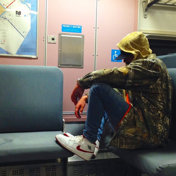 Profile Picture of Michael Rossi (@mi_joseph) on Poshmark