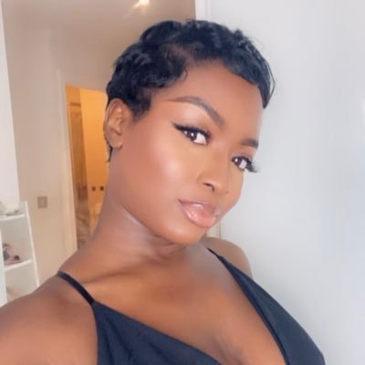 Profile Picture of Tolu (@tolubxo) on Twitter