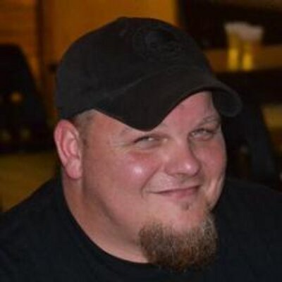 Everett Jansen - Twitter Profile Picture of Everett Jansen (@wolfbear777) on Twitter