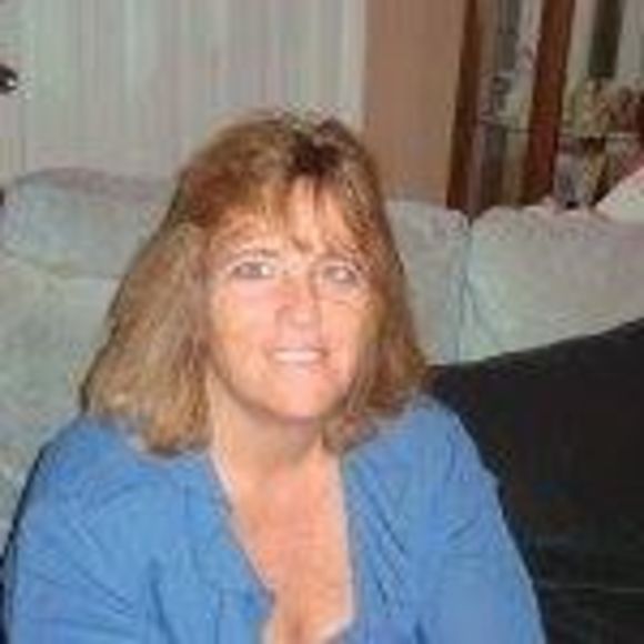 Profile Picture of Linda Corey (@baseballmom64) on Poshmark