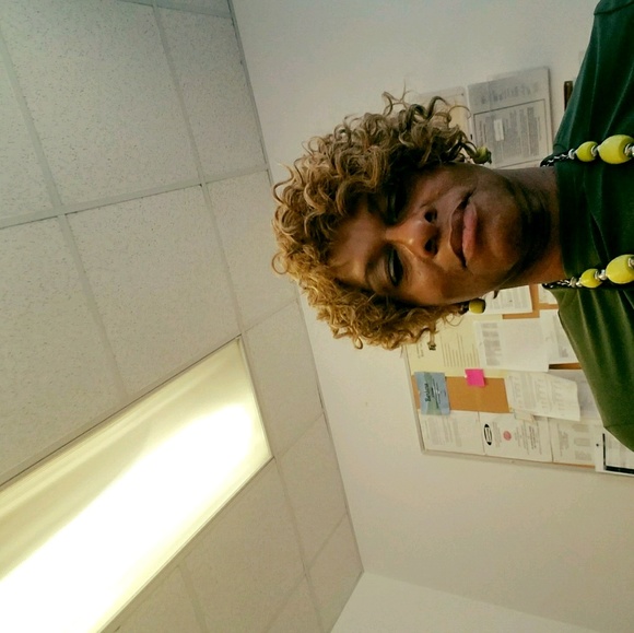 Profile Picture of Barbara Tisdale (@batisdal) on Poshmark