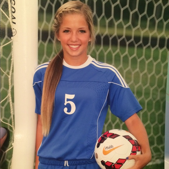 Kaelyn Denker - Poshmark Profile Picture of Kaelyn Denker (@kaydenker) on Poshmark