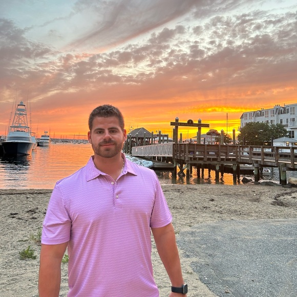 Profile Picture of Justin Farago (@justinfarago) on Poshmark