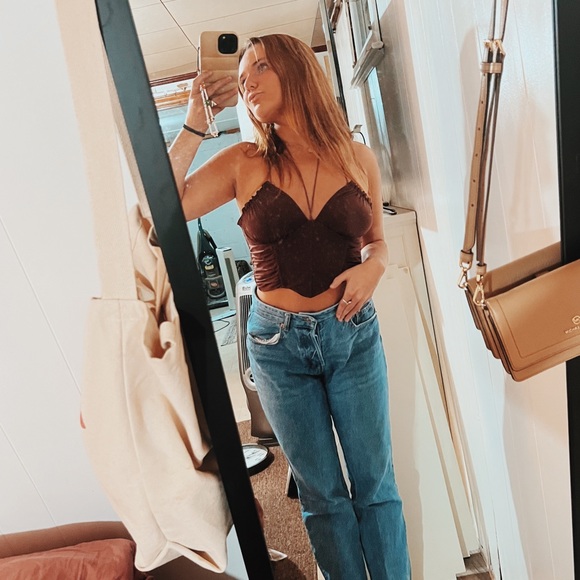 Profile Picture of Alexa Heiry (@alexaheiry) on Poshmark