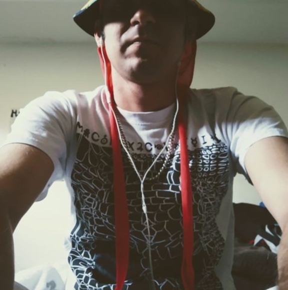 Profile Picture of Daniel Nascimento (@dn313668) on Poshmark