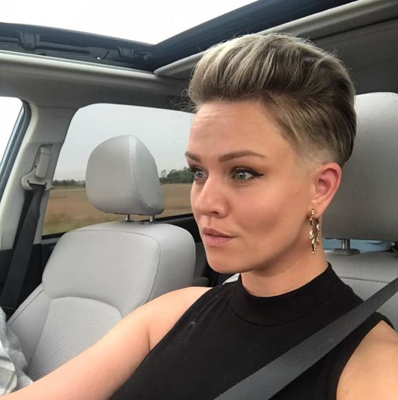 Profile Picture of Sheila Marschall (@shebear1) on Poshmark