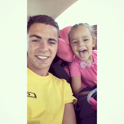 Profile Picture of Paul (@PauleHulin) on Twitter