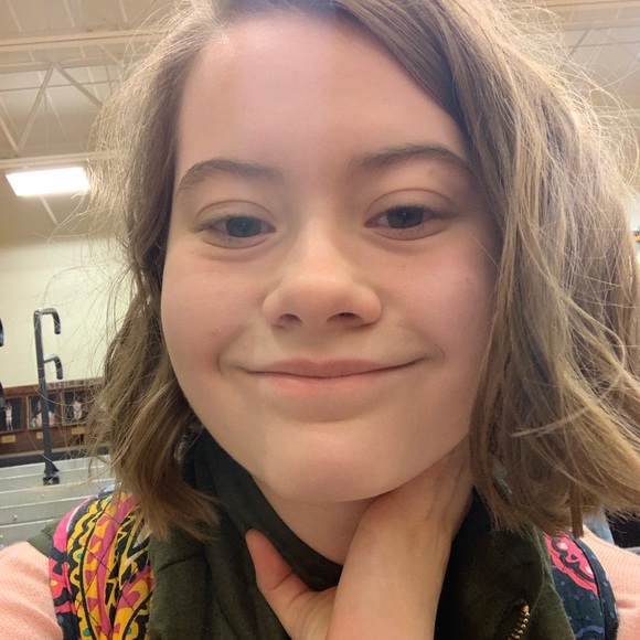 Profile Picture of Jacquelyn Fairfax (@jfairfax2003) on Poshmark