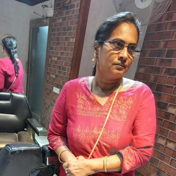 Profile Picture of Subramaniyan Karpagavalli (@saisruthi1030) on Poshmark