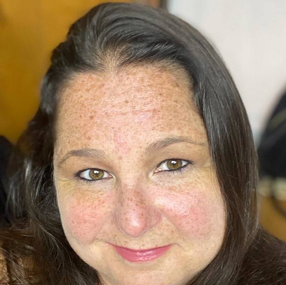 Profile Picture of Christine Panza (@ctms922) on Poshmark