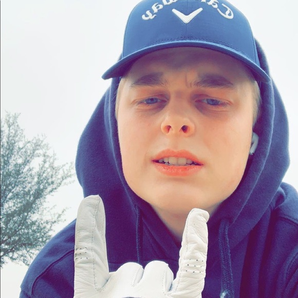 Profile Picture of Dominic Adams (@dominicadams341) on Poshmark