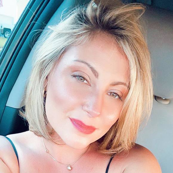 Profile Picture of Karina Rydzyk (@karinarydzyk) on Poshmark