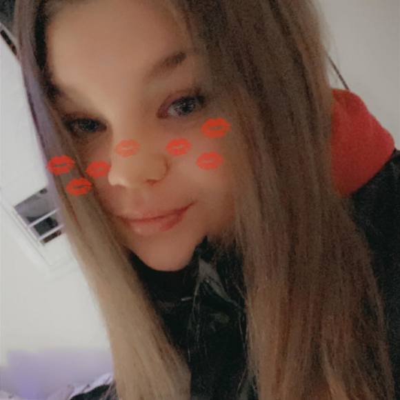 Profile Picture of Kenzie Stevenson (@kenziesteven439) on Poshmark
