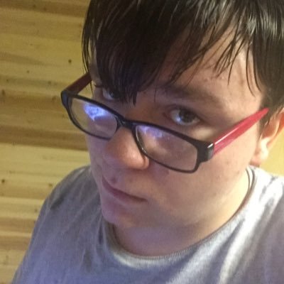 Profile Picture of George Combs (@tailsluver) on Twitter