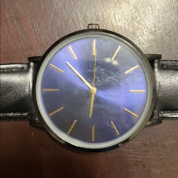 Profile Picture of Phoebe Garcia (@phoebegarcia93) on Poshmark