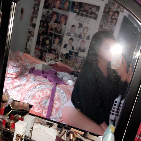 Profile Picture of Rose Parker (@rpeps1234) on Poshmark