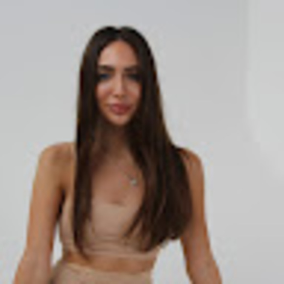 Eugenua Sverbilova - Poshmark Profile Picture of Eugenua Sverbilova (@esverbilova) on Poshmark