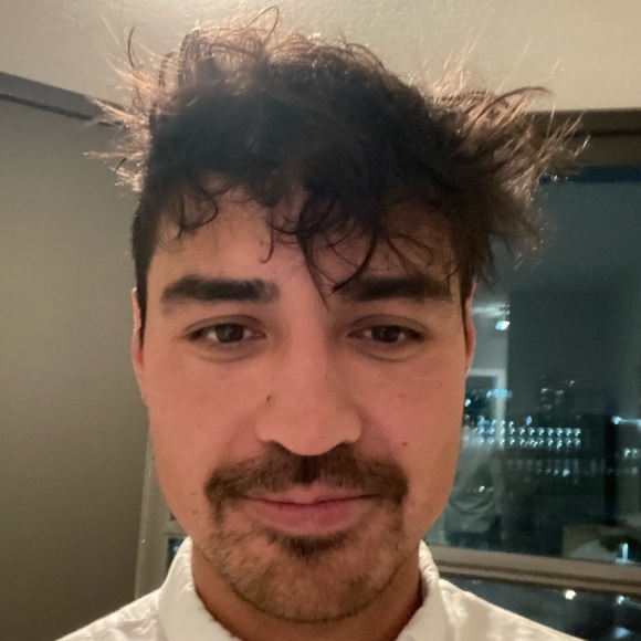 Profile Picture of Scott Bodnarek (@scottbodnarek) on Poshmark