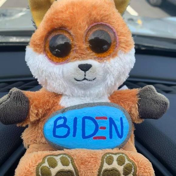 Profile Picture of Denise Smoker (@dbsmoker) on Poshmark