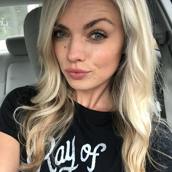 Profile Picture of Michaela Moebius (@michaela_austin) on Poshmark