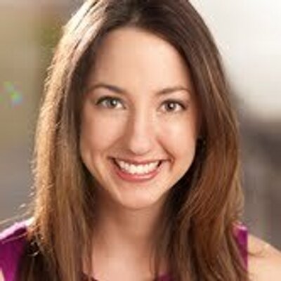 Profile Picture of Alison Esser (@AliHooks) on Twitter