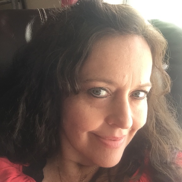 Profile Picture of Bonnie Judd (@bdurham64) on Poshmark