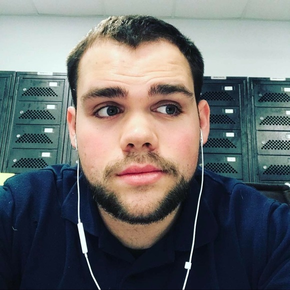 Profile Picture of Aaron Wilson (@aaronwilson95) on Poshmark