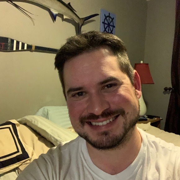 Profile Picture of Steve Leinweber (@steveleinweber) on Poshmark