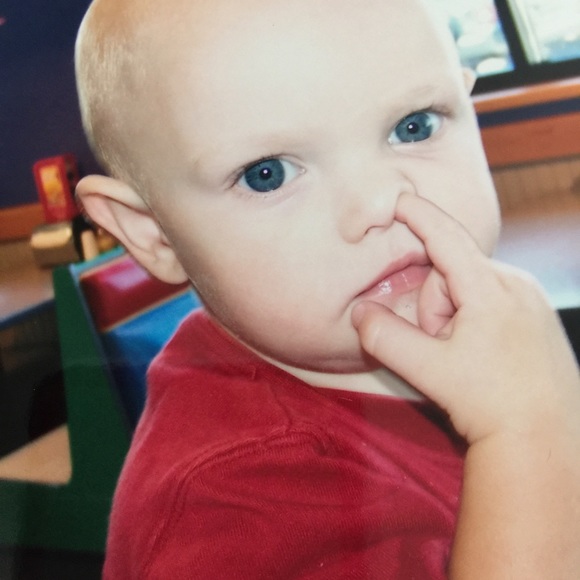 Profile Picture of Danielle Alexander (@danialex715) on Poshmark