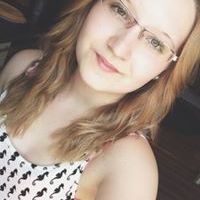 Profile Picture of Kimberly For (@kapische) on Pinterest