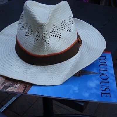 Profile Picture of Peter Lavender (@drprslavender) on Twitter