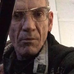 Profile Picture of Richard Alper (@ziggyroy7066) on Tiktok