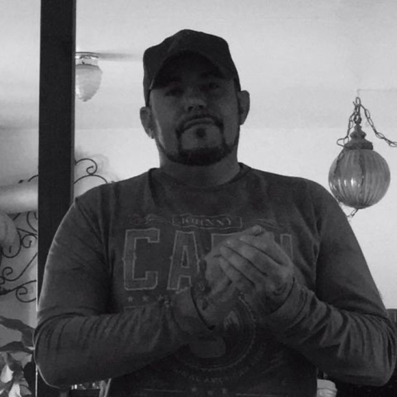 Profile Picture of Cody Cordell (@ccordell61378) on Poshmark