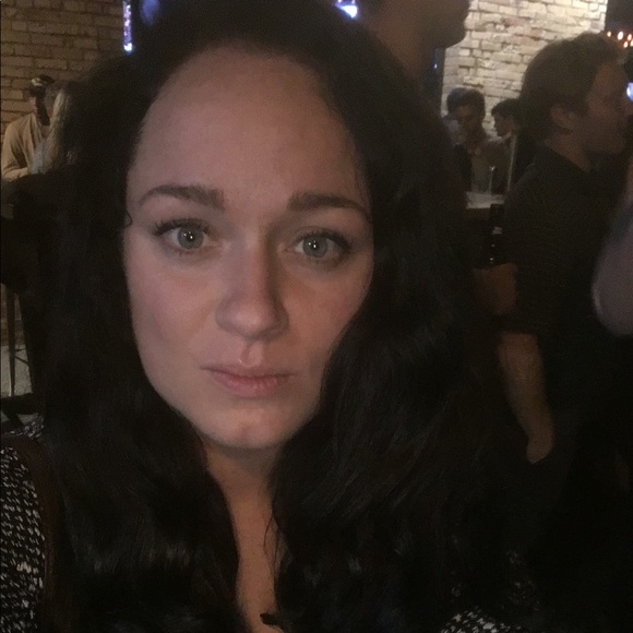 Danielle Bissett - Poshmark Profile Picture of Danielle Bissett (@danijoybiss) on Poshmark