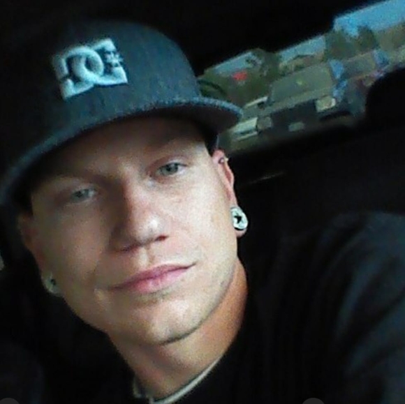 Profile Picture of Brian Barclay (@bbdrive321) on Poshmark