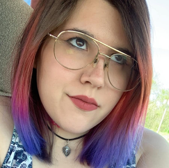 Profile Picture of Kendra Moxley-thach (@along4theride) on Poshmark