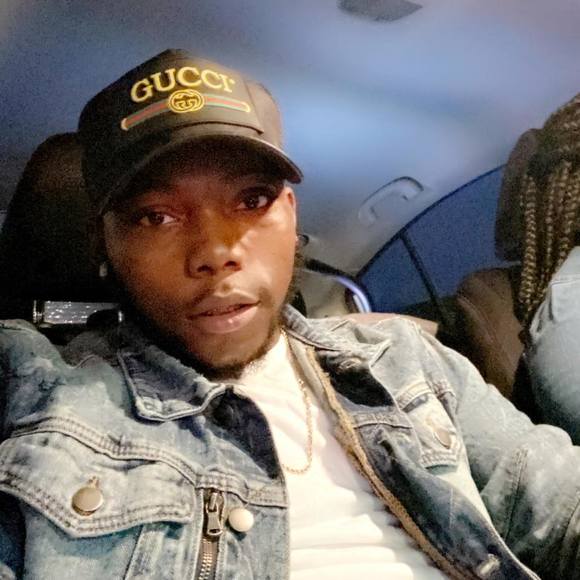 Profile Picture of Martreze Lemons (@martreze) on Poshmark