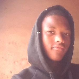 Profile Picture of Chris Daniel Sine (@sine_daniel) on Twitter