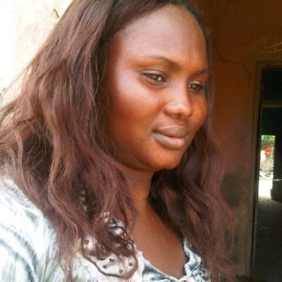 Profile Picture of Vivian Daniel (@viviandaniel125) on Twitter