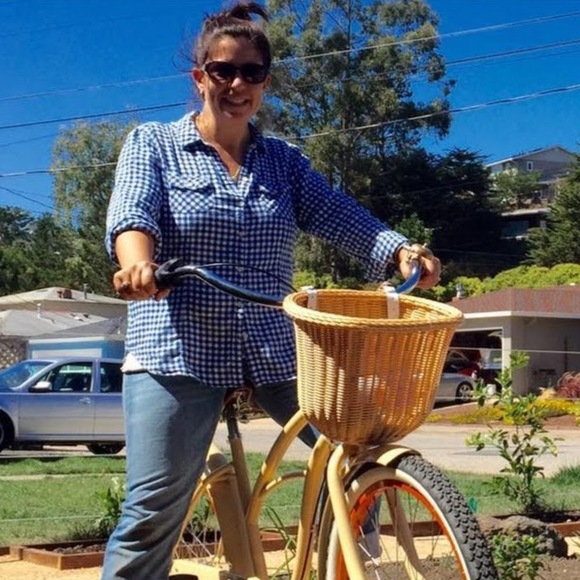 Profile Picture of Kristen Beckler (@kbeck1024) on Poshmark