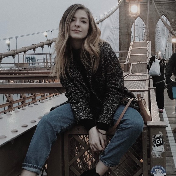 Profile Picture of Maddy Greenly (@mlgreenly18) on Poshmark